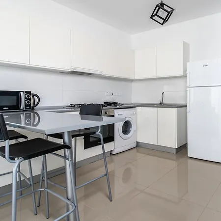 Aurelius In Caesar & Spa, Long * Perivolia tou Trikomou